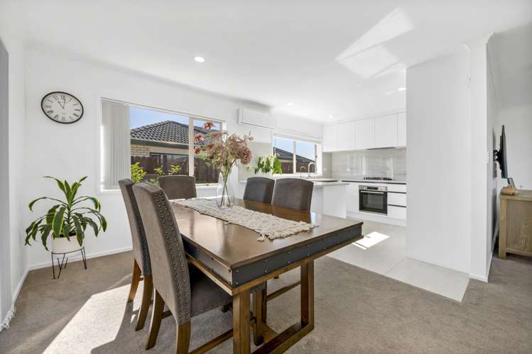 27 Redcastle Drive East Tamaki_11