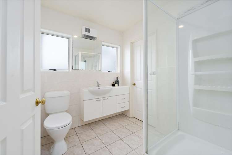 1/210a East Coast Road Forrest Hill_12