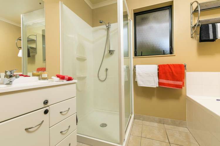 204 Greenhithe Road Greenhithe_15