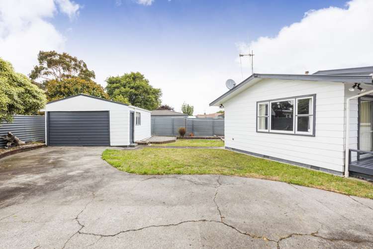 22 Saturn Crescent Milson_12
