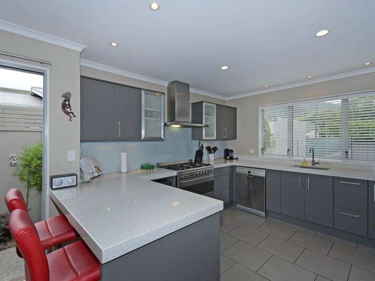 19a Saint Ronans Avenue Waterloo_11