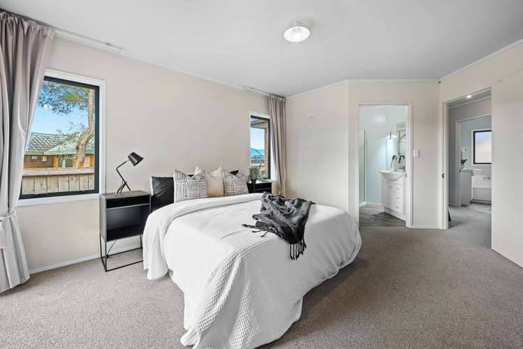 19 Mickelson Avenue Rototuna_11