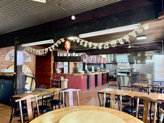 49 Glenmall Place Glen Eden_2