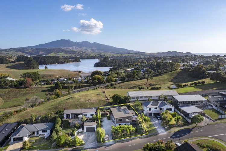 9 Puka Place Raglan_1