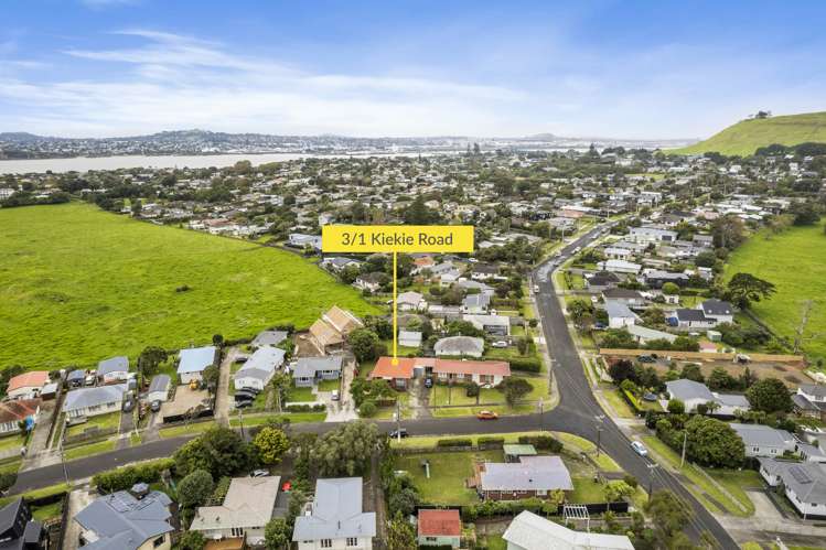 3/1 Kiekie Road Mangere Bridge_14