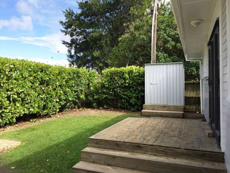 41 Neil Avenue Te Atatu Peninsula_17