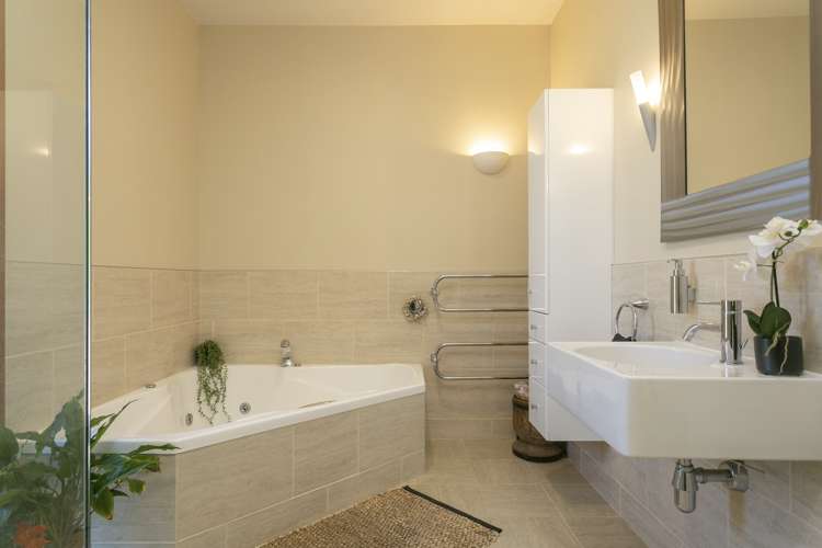 5 Cameron Drive Acacia Bay_11