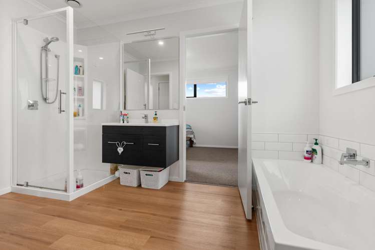 6 Mitre Way Solway_14