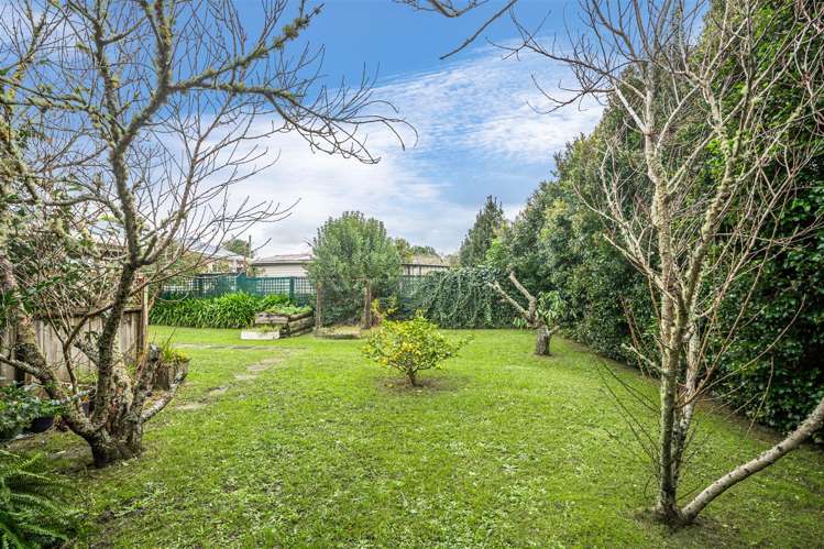 46 Fairclough Road Beach Haven_13