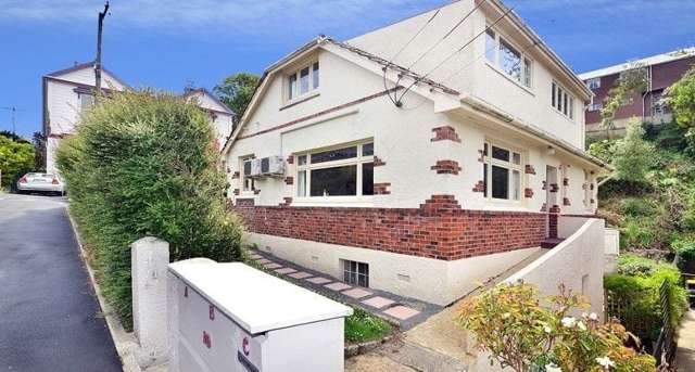 2 Bedroom Flat in Mornington