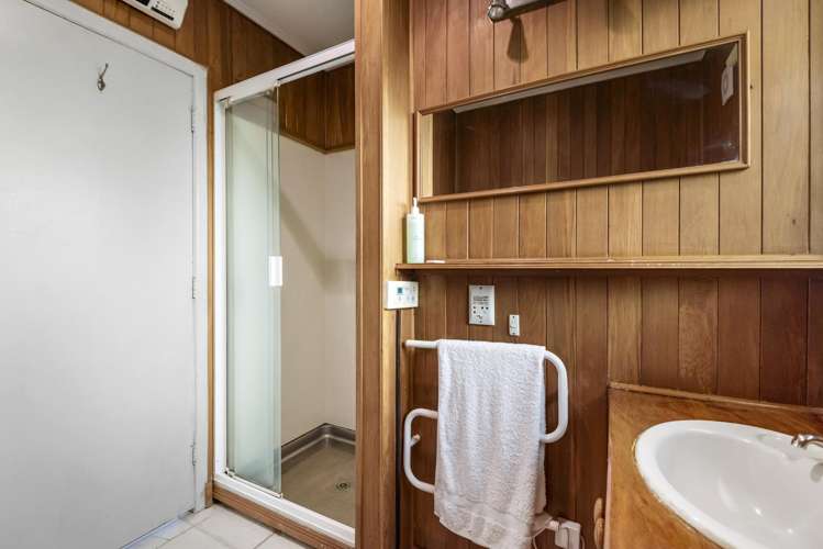 64 County Road Torbay_16