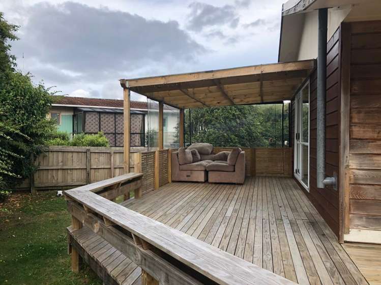 1a Roosevelt Road 11073_1