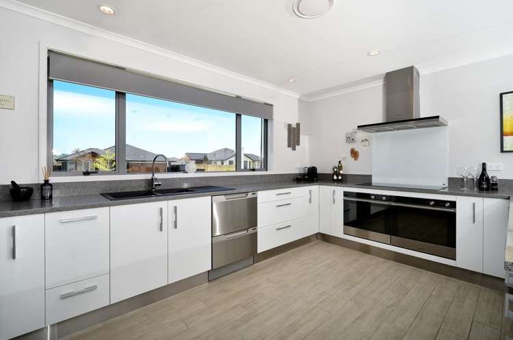 12 Jelas Drive Riverhead_10