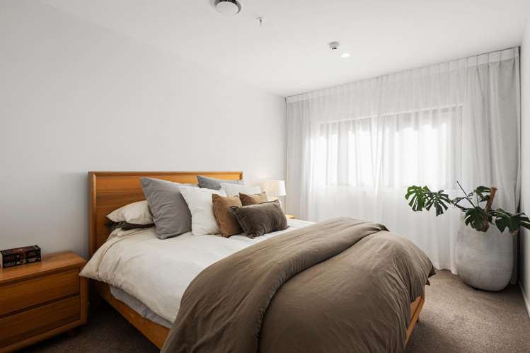 210/2 Onepu Road Kilbirnie_6