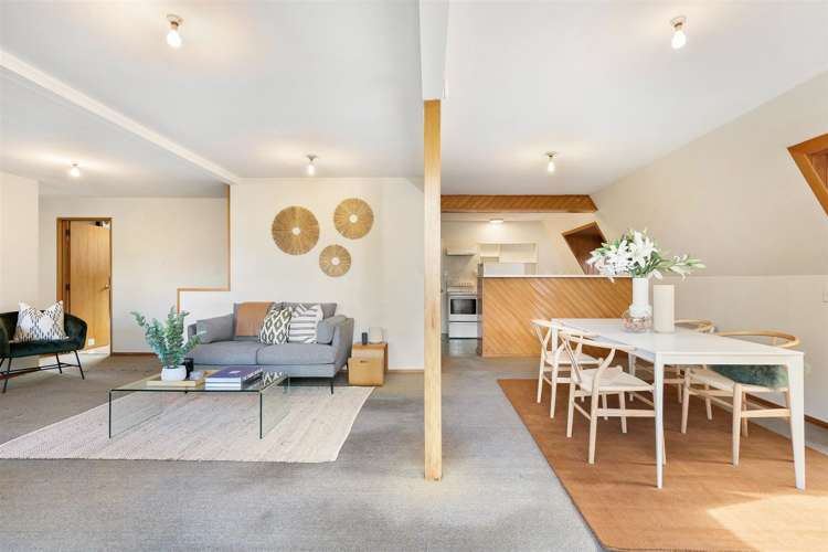 5 Avalon Crescent Fernhill/Sunshine Bay_6