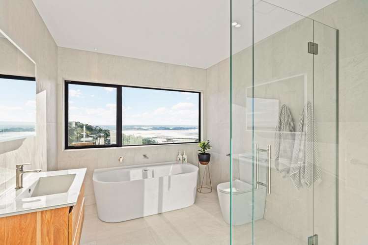 13 St Remy Lane Redcliffs_16