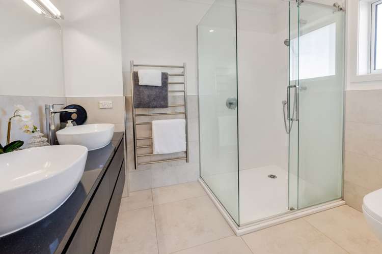 137 Cook Street Howick_19