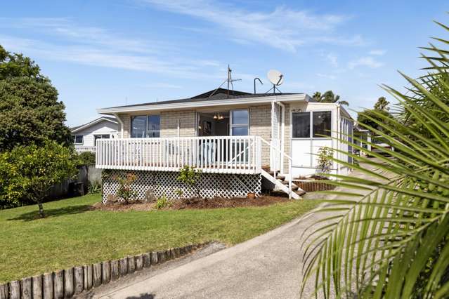 42 Matua Road Matua_1