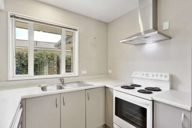 11/446 Ferry Road Woolston_4