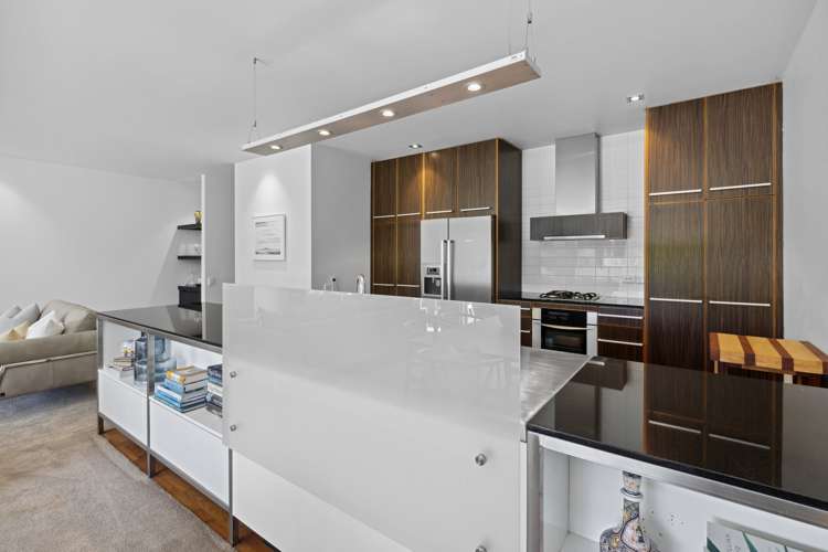 6/258 Hurstmere Road Takapuna_8