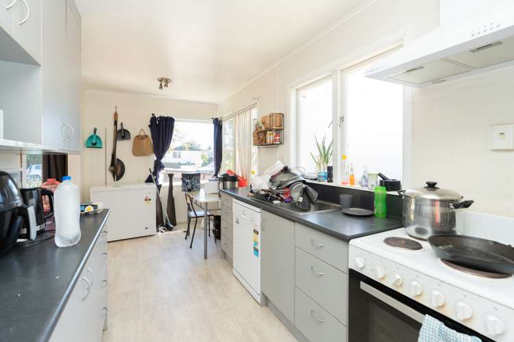 25 Rosalind Street Deanwell_6