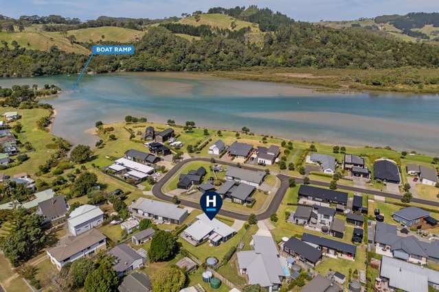 Location, Lifestyle, Estuary - It's All Here
