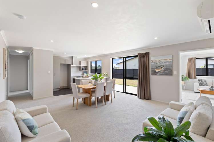 13 Chadwick Place Rototuna North_8