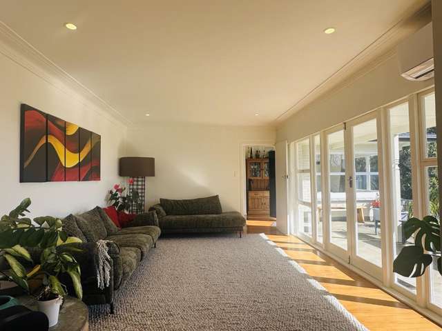 52 Clark Road Pahurehure_3