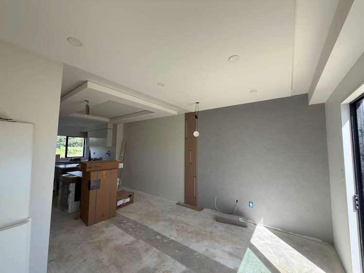 Unit 9, 81 Otuwairoa Esplanade Papakura_1