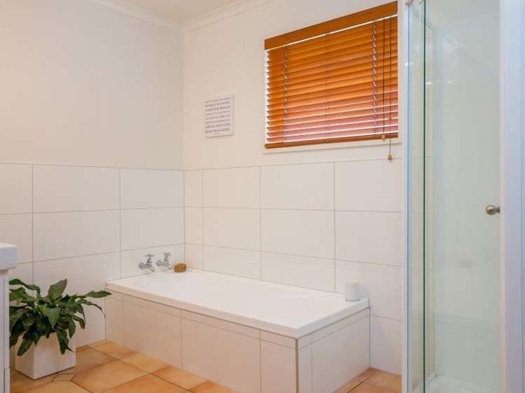 9 Cherrywood Park Springlands_17