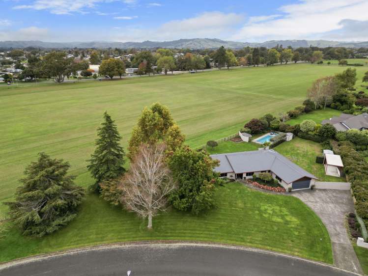 12 Cowley Drive Leamington_20