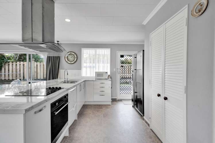 14 Heaphy Road Opunake_11