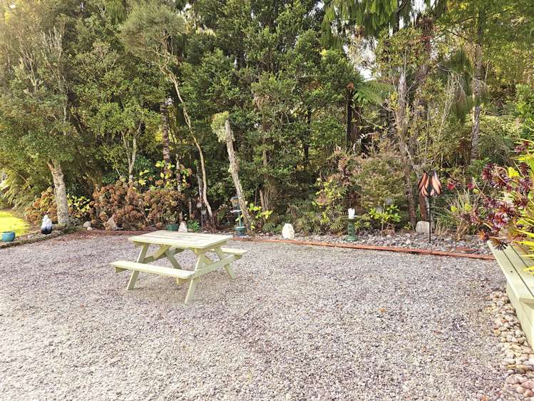 270 Utopia Road Westport_12