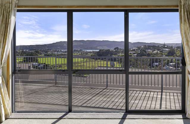 25i Violet Street Raglan_2