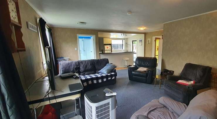A comfy two-bedroom home at 41 Rangatira Drive, in Mangakino, Taupō, is looking for offers over $290,000. Photo / Supplied