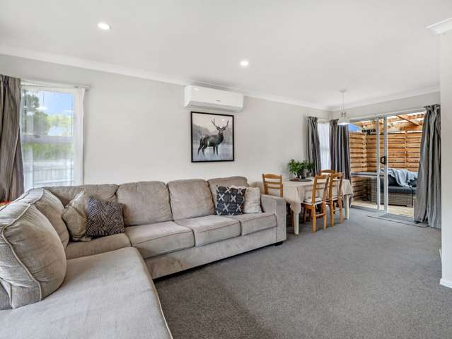 25 Pinedale Parade Milson_3