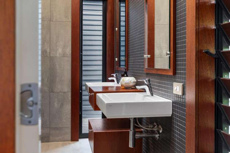 2 Caldera Close Pyes Pa_28