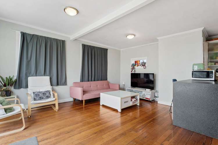 8/5 Sarawia Street Newmarket_4