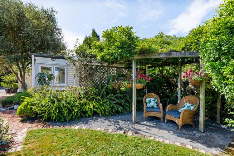 2 Murray Street Leamington_34