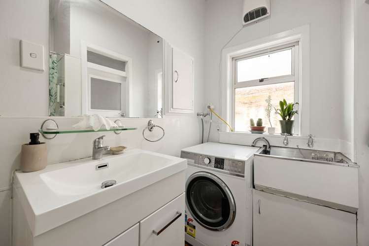 198 Grey Street Hamilton East_14