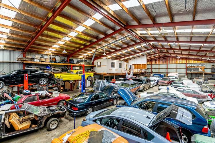 184A & 186 McLeod Road Te Atatu South_6