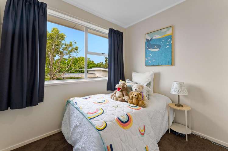 12 Towra Place Botany Downs_8