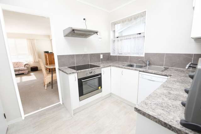 2/181 Kennedy Road Marewa_2