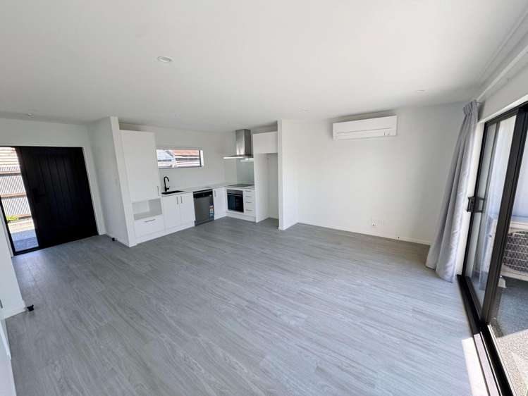 711C Worcester St Linwood_6