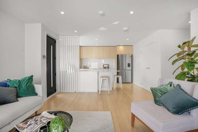 3/200 Knights Road Lower Hutt Central_2