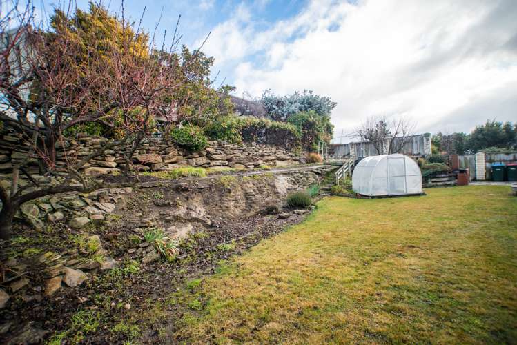 2 Lanes Road Alexandra_16