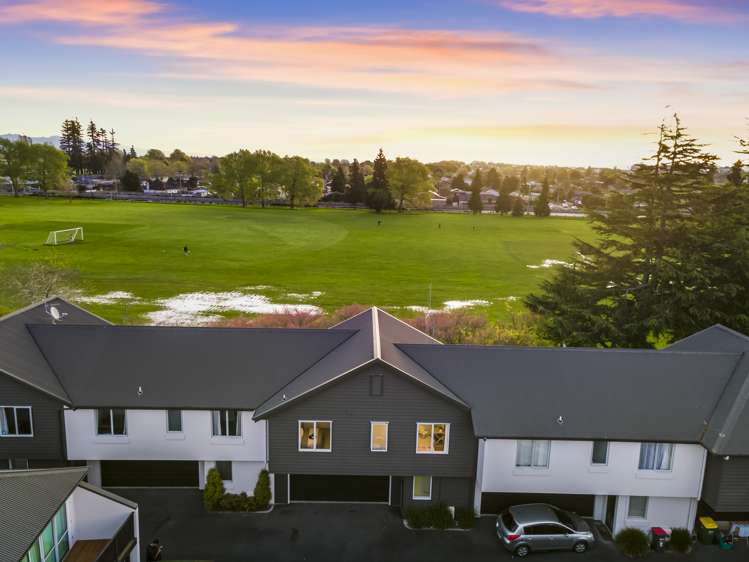 12/6 Page Place Hamilton East_1