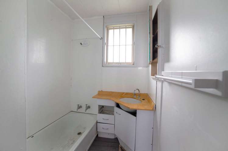 39 Steven Street Mangere East_13