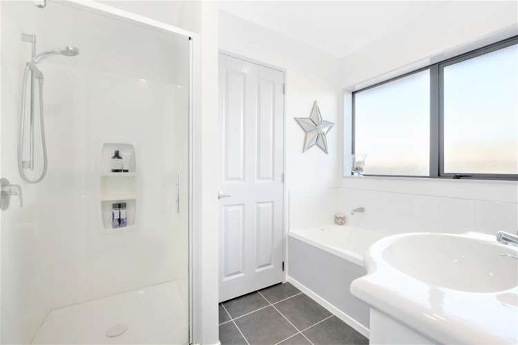 64 Percy Kinsman Crescent Riverstone Terraces_8