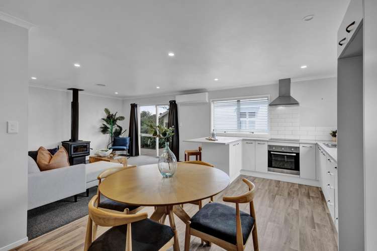 81 Fenton Street Stratford_5